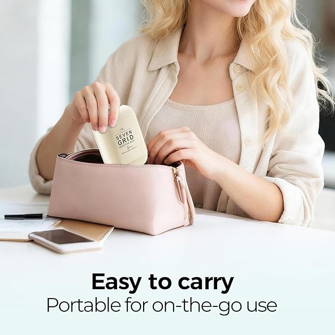7 Compartments Travel Pill Organizer, Foldable Portable Airtight Daily Pill Box, Compact Pill Case for Purse & Pocket, BPA-Free Medicine Organizer for Vitamins Fish Oil Supplements (White)