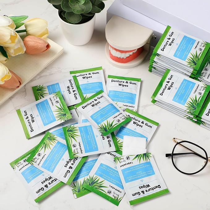 Timgle 100 Pcs Denture Cleaning Wipes Refreshes Mouth Deep Cleaning Wipes for Remove Denture Adhesive, Food Debris, Stains and Odor (Classic)